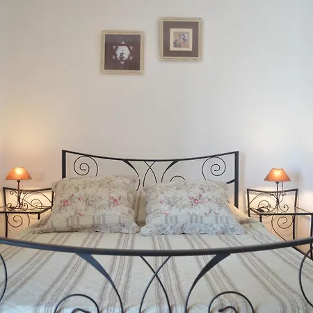 2 Pieces 2 Couchages Sur Bn000-09a Banyuls-sur-Mer